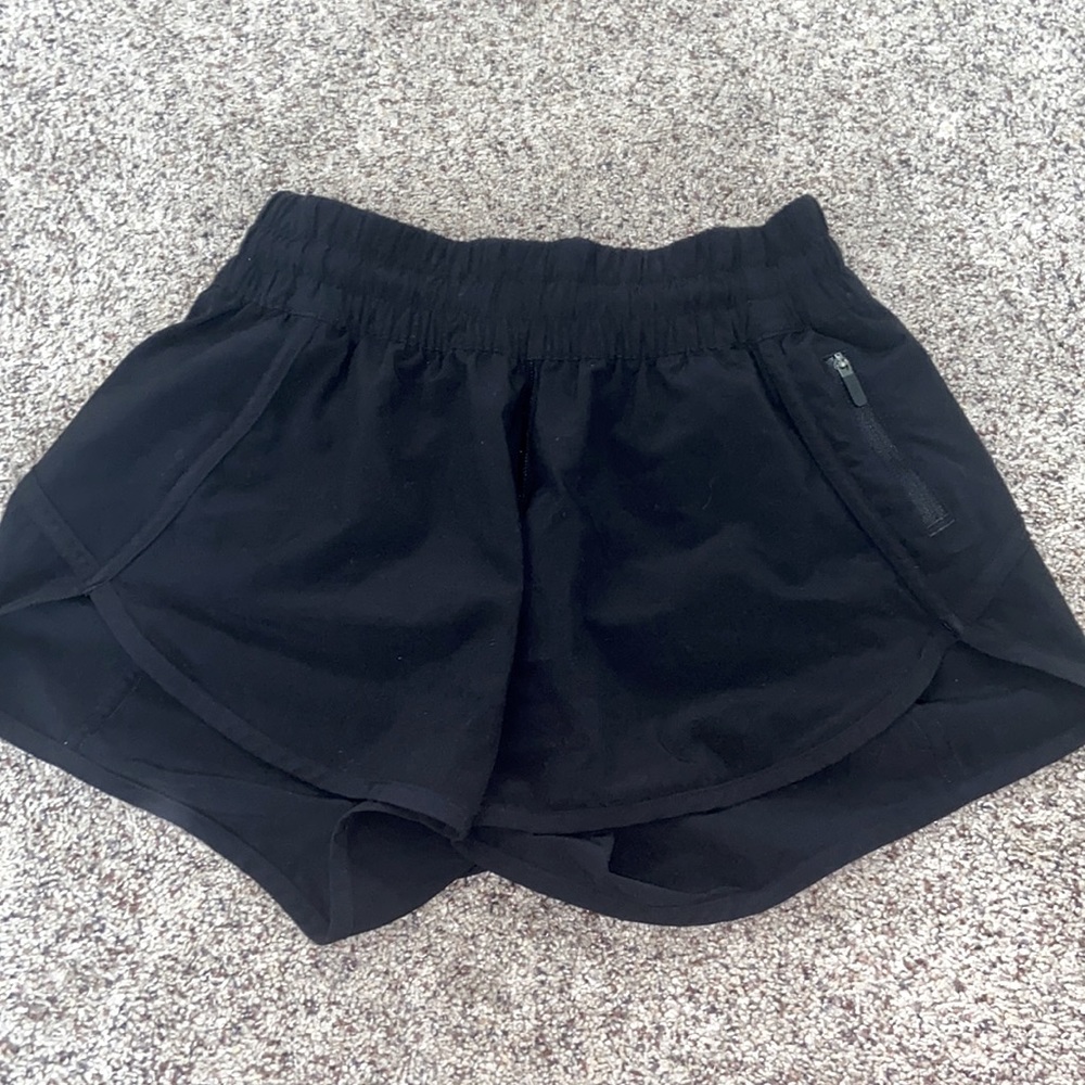 Lululemon/ Tracker shorts